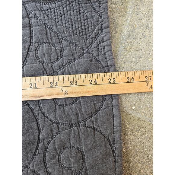 Pottery Barn 26x20 Gray Quilted Pillow Covers Shams. Lot Of 2 - Picture 7 of 7